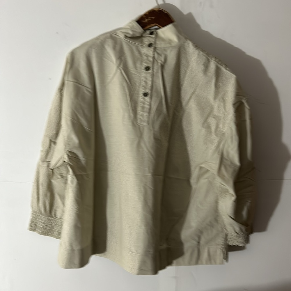 Everlane - Picture 4 of 8